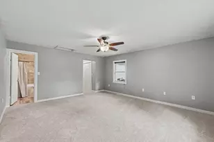 303 N Greely St, Monticello, IL 61856 - Photo 19