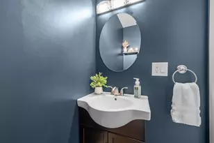 1015 Denham Pl, Schaumburg, IL 60194 - Photo 13