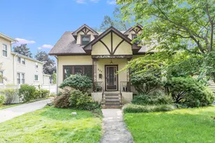 225 Pick Ave, Elmhurst, IL 60126 - Photo 1