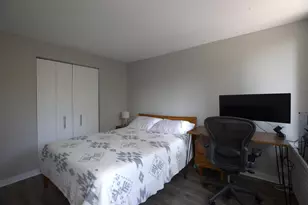 70 W Burton Pl, Chicago, IL 60610 - Photo 3
