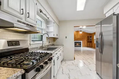 226 Latrobe Avenue, Northfield, IL 60093 - Photo 5