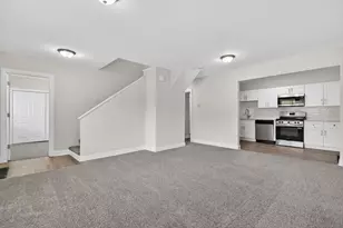 330 Harwood St, Joliet, IL 60432 - Photo 3