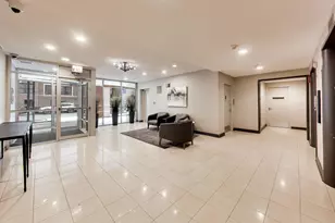 2300 N Commonwealth Ave, Chicago, IL 60614 - Photo 3