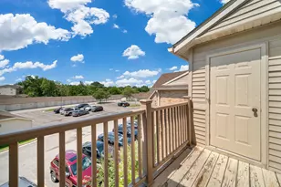 1498 W Sand Bar Ct, Round Lake Beach, IL 60073 - Photo 11