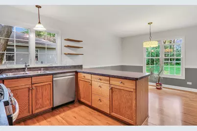 1612 N Leonard Avenue, McHenry, IL 60050 - Photo 9