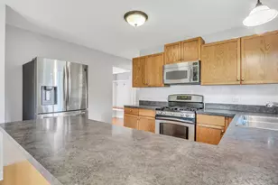 1612 N Leonard Ave, McHenry, IL 60050 - Photo 7