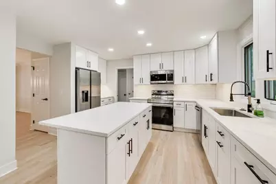 251 Perth Road, Cary, IL 60013 - Photo 5