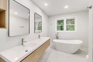 251 Perth Rd, Cary, IL 60013 - Photo 11