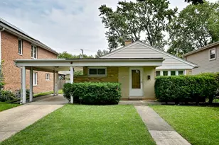 1705 S Ashland Ave, Park Ridge, IL 60068 - Photo 1