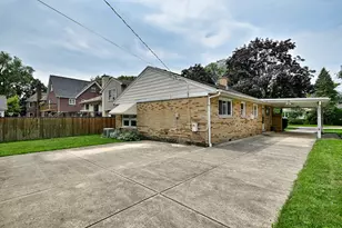 1705 S Ashland Ave, Park Ridge, IL 60068 - Photo 19