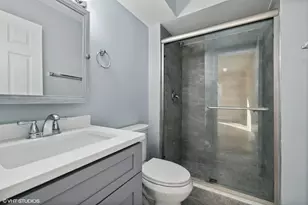 224 W Ct of Shorewood, Vernon Hills, IL 60061 - Photo 9