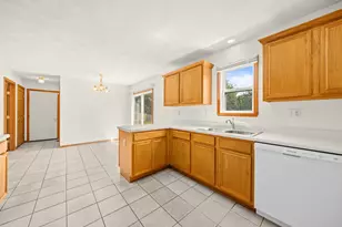 5480 Bastian Blvd, South Beloit, IL 61080 - Photo 11