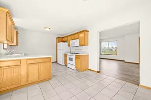 5480 Bastian Blvd, South Beloit, IL 61080 - Photo 7