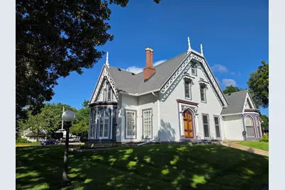 425 W Lincoln Avenue, Belvidere, IL 61008 - Photo 1