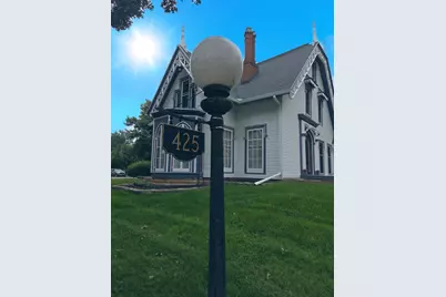425 W Lincoln Avenue, Belvidere, IL 61008 - Photo 3