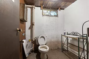 3420 Auburn St, Rockford, IL 61101 - Photo 9
