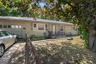 3420 Auburn St, Rockford, IL 61101 - Photo 1