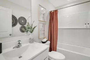 403 Lakeshore Ct, Saint Charles, IL 60174 - Photo 15