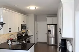 541 Goodwin Dr, Bolingbrook, IL 60440 - Photo 9