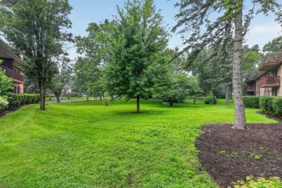 8000 Woodglen Lane #110, Downers Grove, IL 60516 - Photo 11