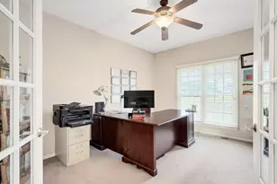 537 N Sycamore Ln, North Aurora, IL 60542 - Photo 5
