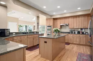 537 N Sycamore Ln, North Aurora, IL 60542 - Photo 17