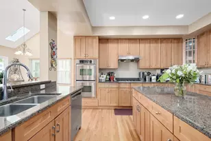 537 N Sycamore Ln, North Aurora, IL 60542 - Photo 19