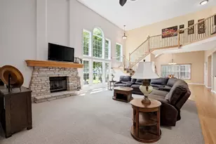 537 N Sycamore Ln, North Aurora, IL 60542 - Photo 11