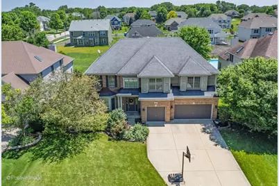 537 N Sycamore Lane, North Aurora, IL 60542 - Photo 1
