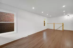 8918 Kilpatrick Ave, Skokie, IL 60076 - Photo 3