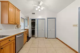 17560 Hillside Ave, Homewood, IL 60430 - Photo 9