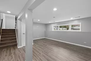328 N Greenview Ave, Mundelein, IL 60060 - Photo 17