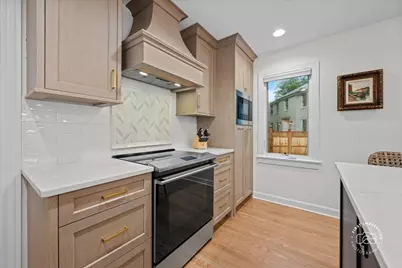 1415 Heatherton Drive, Naperville, IL 60563 - Photo 13