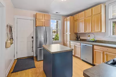 3719 N Janssen Avenue, Chicago, IL 60613 - Photo 9