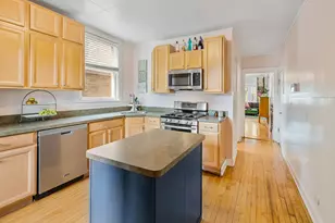 3719 N Janssen Ave, Chicago, IL 60613 - Photo 7