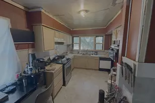 10756 S Eggleston Ave, Chicago, IL 60628 - Photo 5