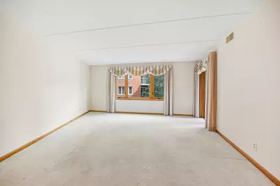 8580 W Foster Avenue #206, Norridge, IL 60706 - Photo 5