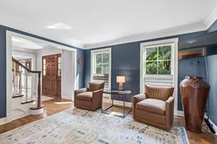 118 S Montclair Ave, Glen Ellyn, IL 60137 - Photo 3