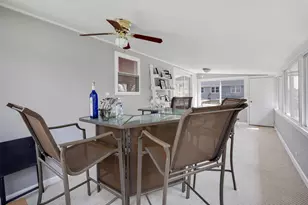 1204 Leeds Ln, Elk Grove Village, IL 60007 - Photo 15