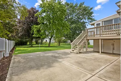 1204 Leeds Lane, Elk Grove Village, IL 60007 - Photo 25