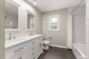 2213 Hamilton Ln, Darien, IL 60561 - Photo 15