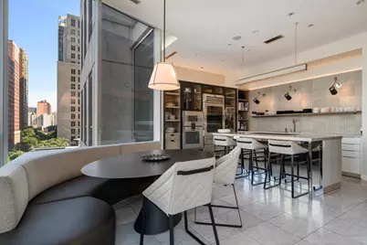 30 W Oak Street #7B, Chicago, IL 60610 - Photo 19