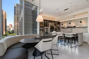 30 W Oak St, Chicago, IL 60610 - Photo 19
