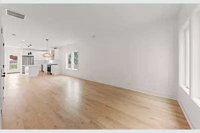 118 N President Street, Wheaton, IL 60187 - Photo 5