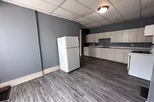 514 E Main St, Hoopeston, IL 60942 - Photo 9