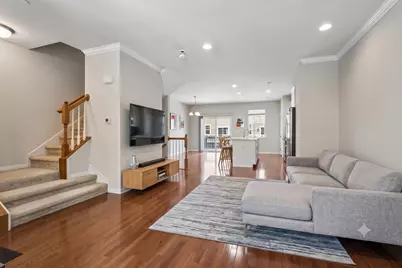69 Nicholas Drive W, Des Plaines, IL 60016 - Photo 5