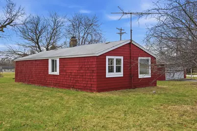 18301 Le Claire Avenue, Country Club Hills, IL 60478 - Photo 3