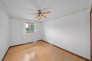 2045 Gabriel Ave, Zion, IL 60099 - Photo 9