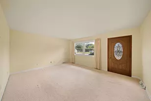 2045 Gabriel Ave, Zion, IL 60099 - Photo 3