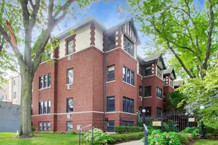 815 Lake St, Oak Park, IL 60301 - Photo 1